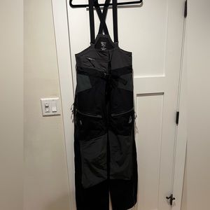 Mountain Hardwear Firefall bibs